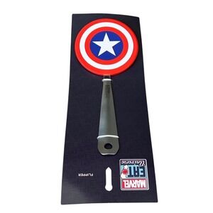 Marvel Eat Universe Kitchen Pancake "Flipper" 11.5" Red White Blue Shield NEW